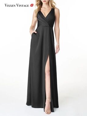 AZAZIE ‘NELLY A-LINE V-NECK PLEATED SATIN BRIDESMAID DRESS’ IN BLACK